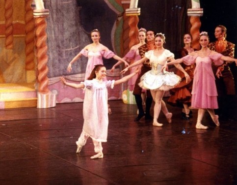 Suzanne Dobson as Clara